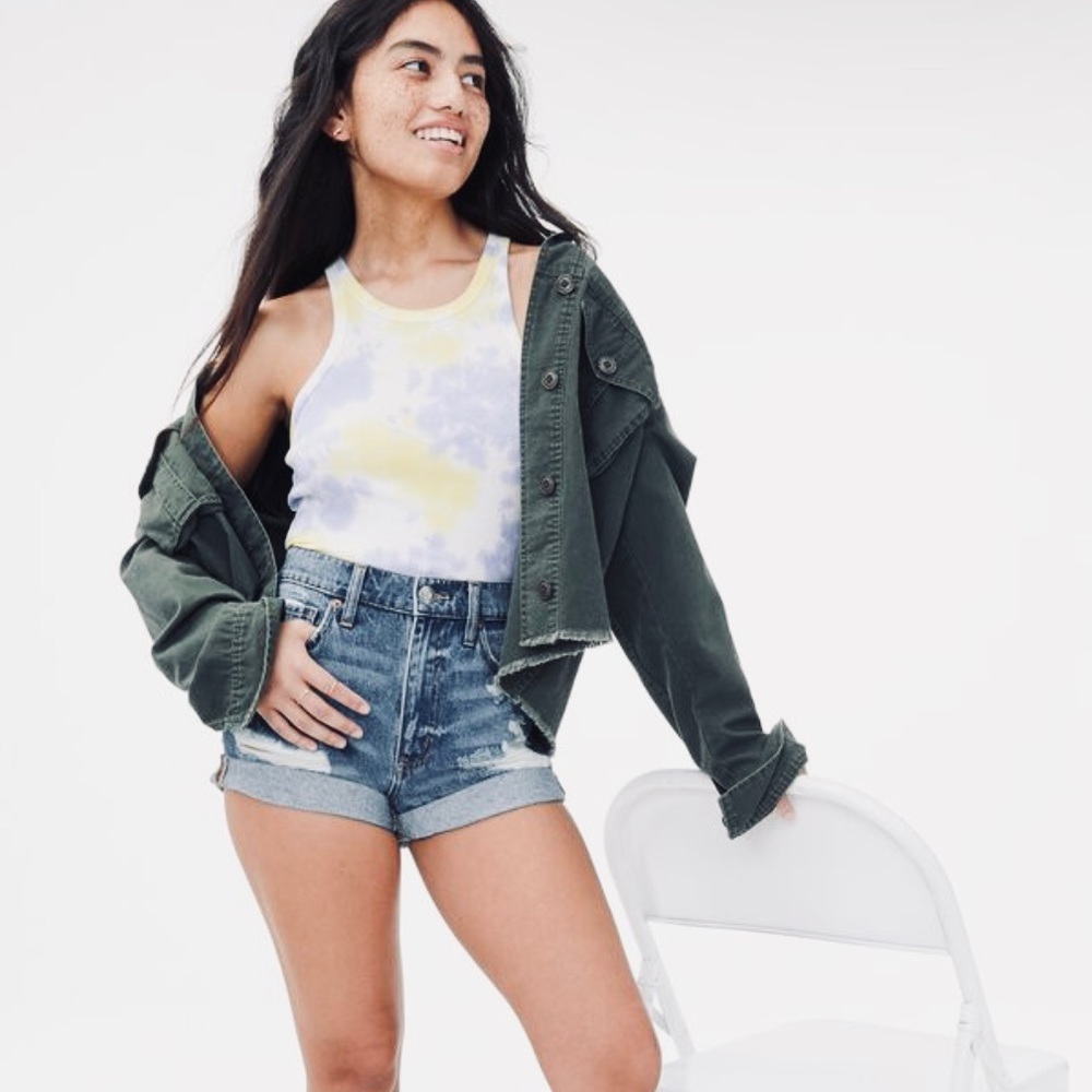 Medium Wash Aero Mom Shorts